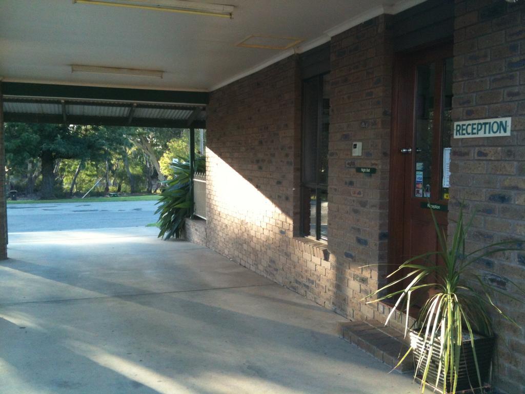 Tooleybuc Motel Exterior photo